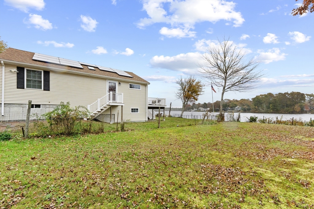 91 Agawam Lake Shore Drive