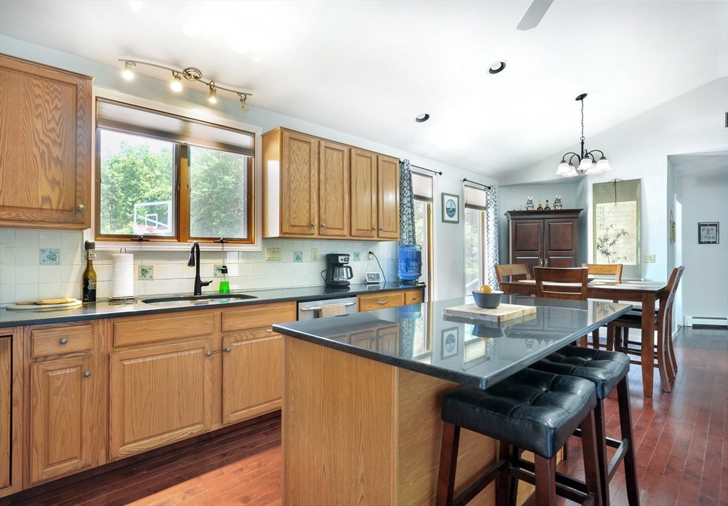 30 Pheasant Ln