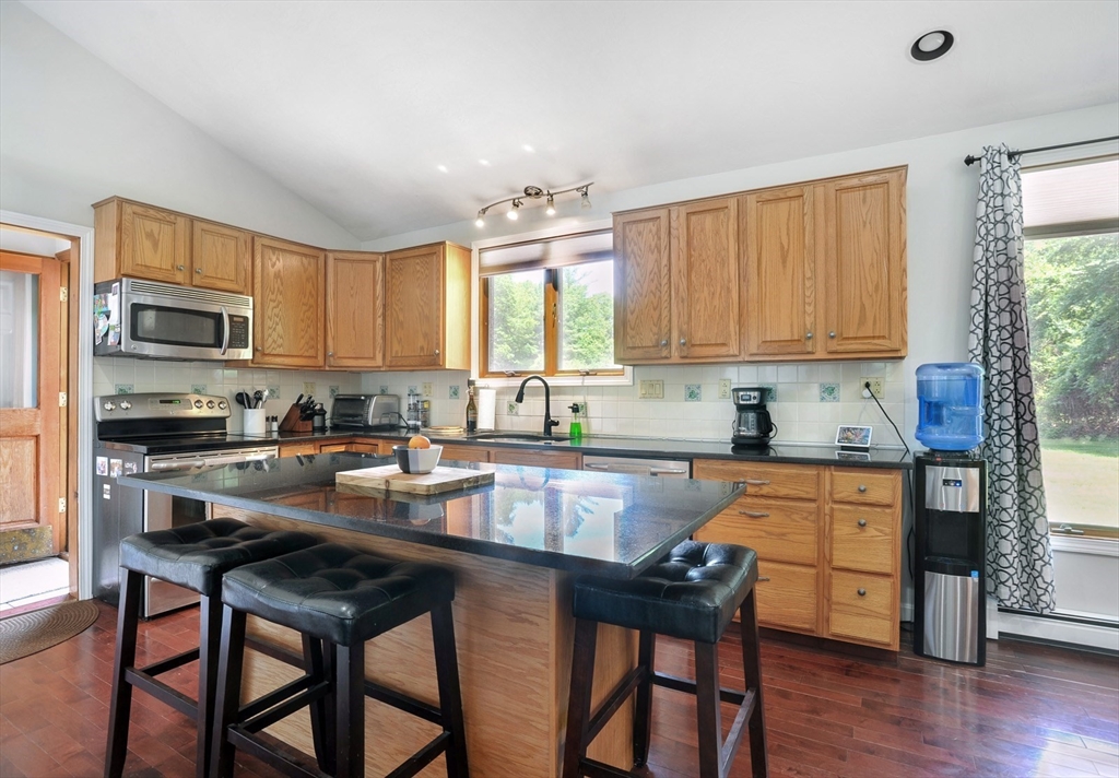 30 Pheasant Ln