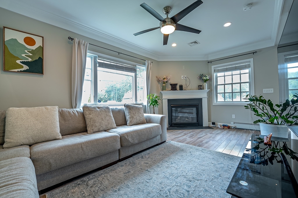 139 Grove Ave