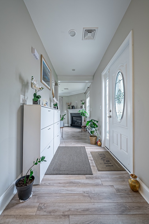 139 Grove Ave