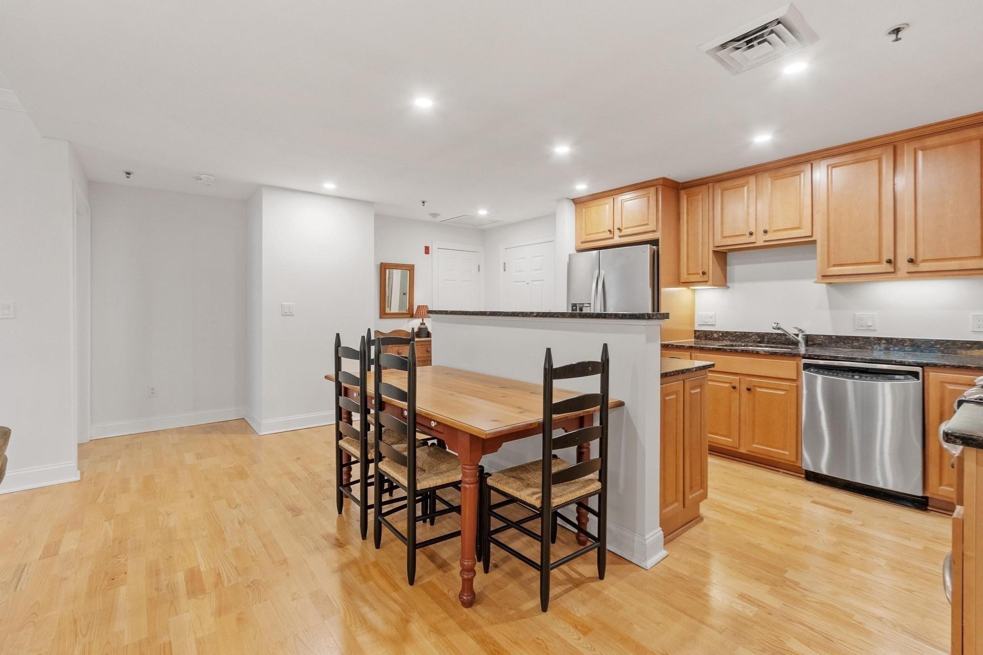 95 Conant St #214, Concord, MA, 95 Conant St #214, Concord, MA Photo #6