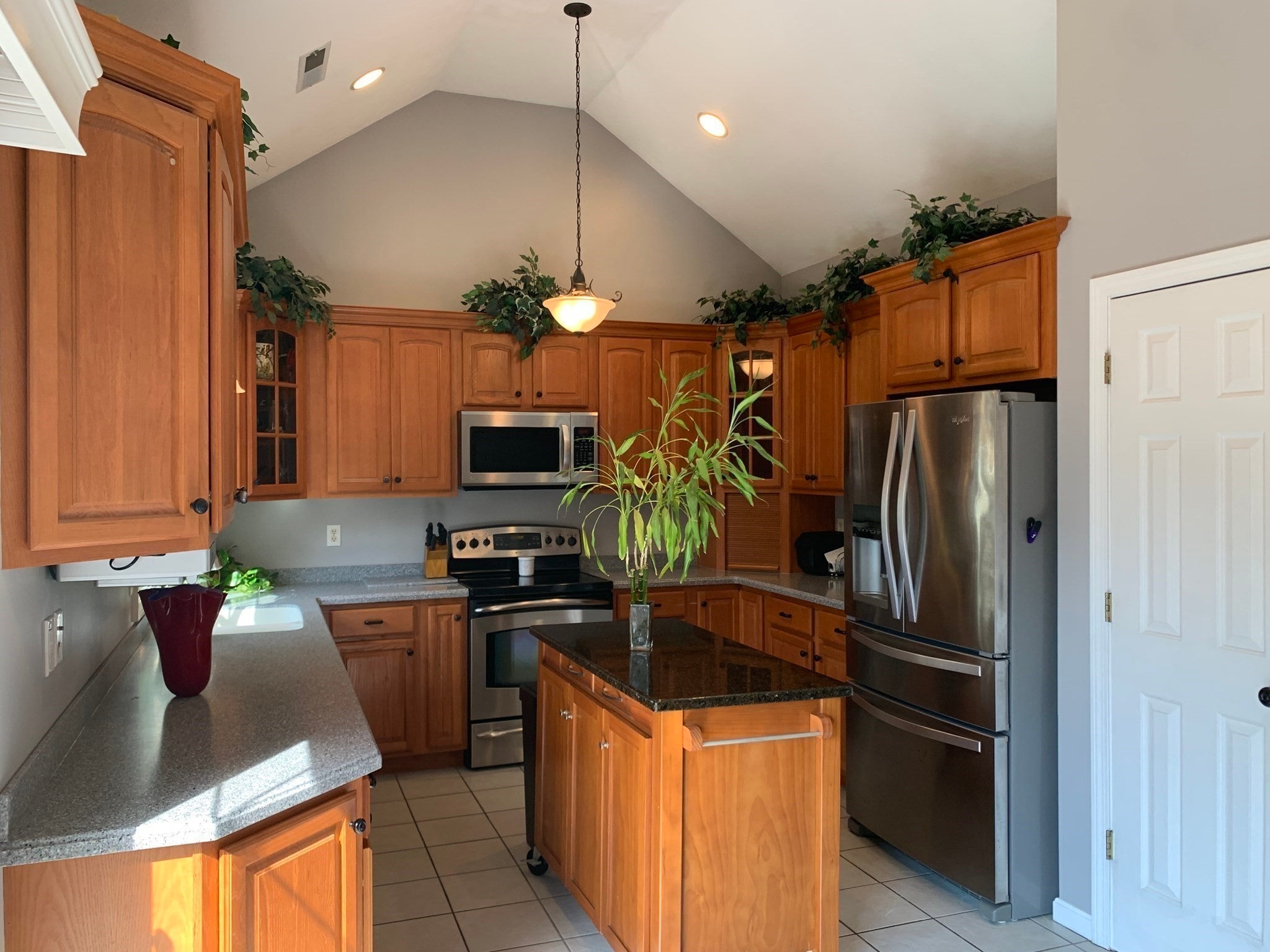 31 Servant Way, Southbridge, MA, 31 Servant Way, Southbridge, MA Photo #6