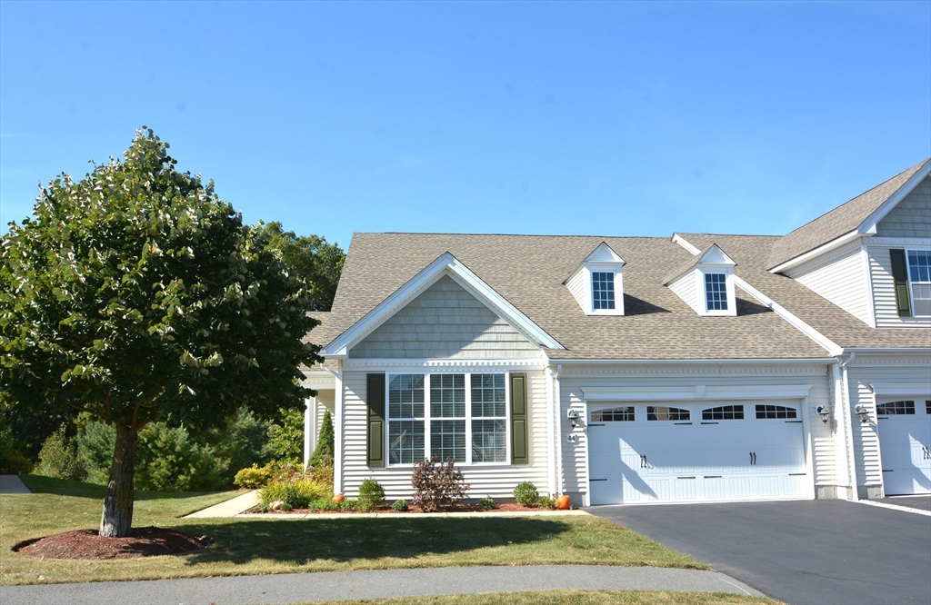 44 Hopkins Circle 44