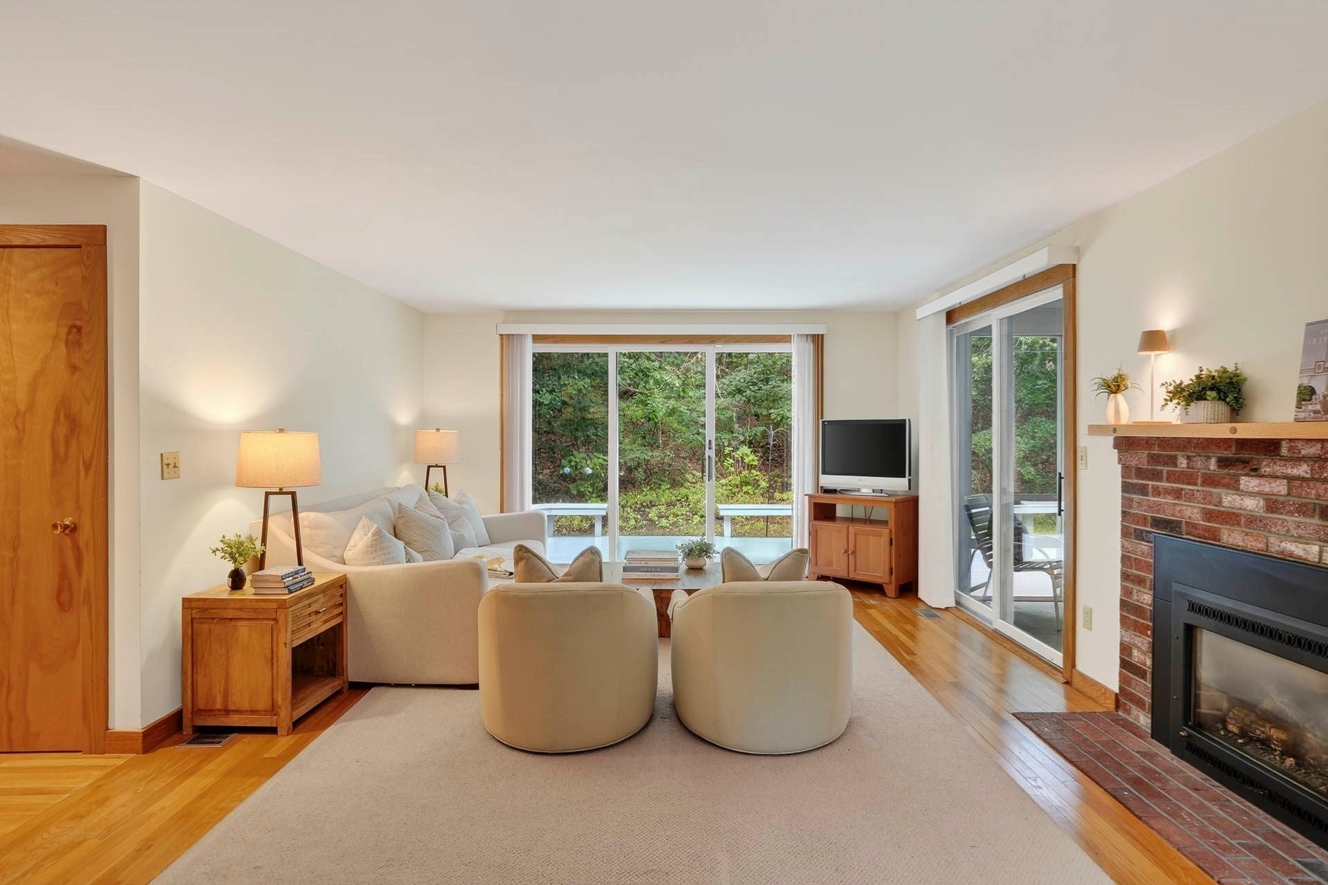 20 Hidden Cove, Oak Bluffs, MA, 20 Hidden Cove, Oak Bluffs, MA Photo #3