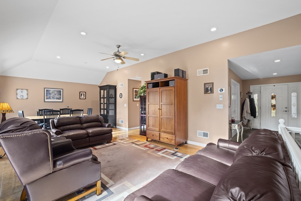 3085 Hunters Hill Dr 3085