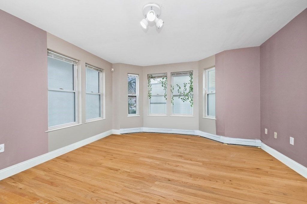 493 Hyde Park Ave 493