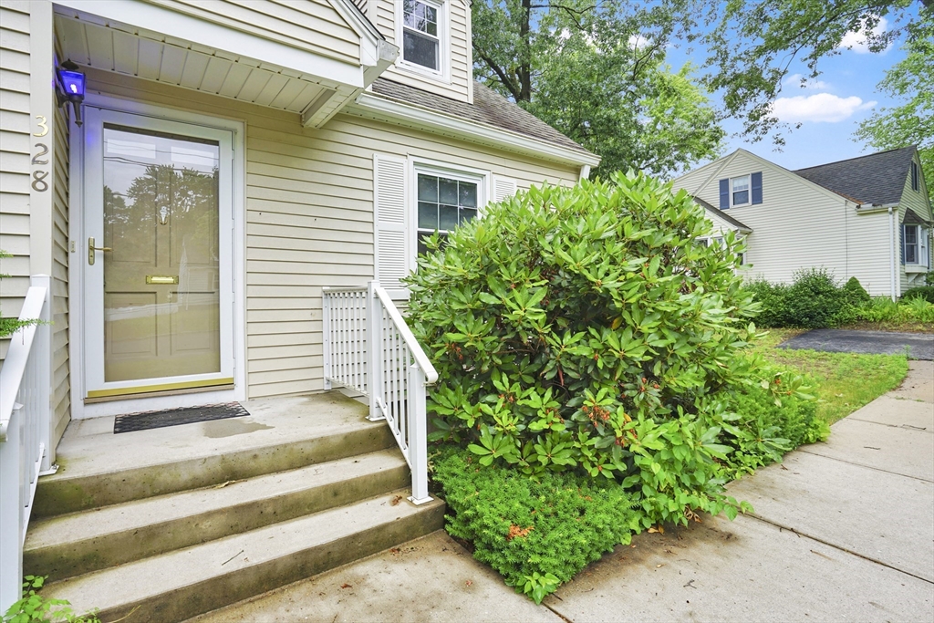 328 Hartwick