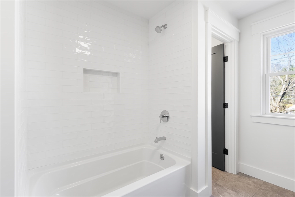 Natick, Massachusetts 01760, United States, 6 Bedrooms Bedrooms, ,5 BathroomsBathrooms,Residential,Active,148505