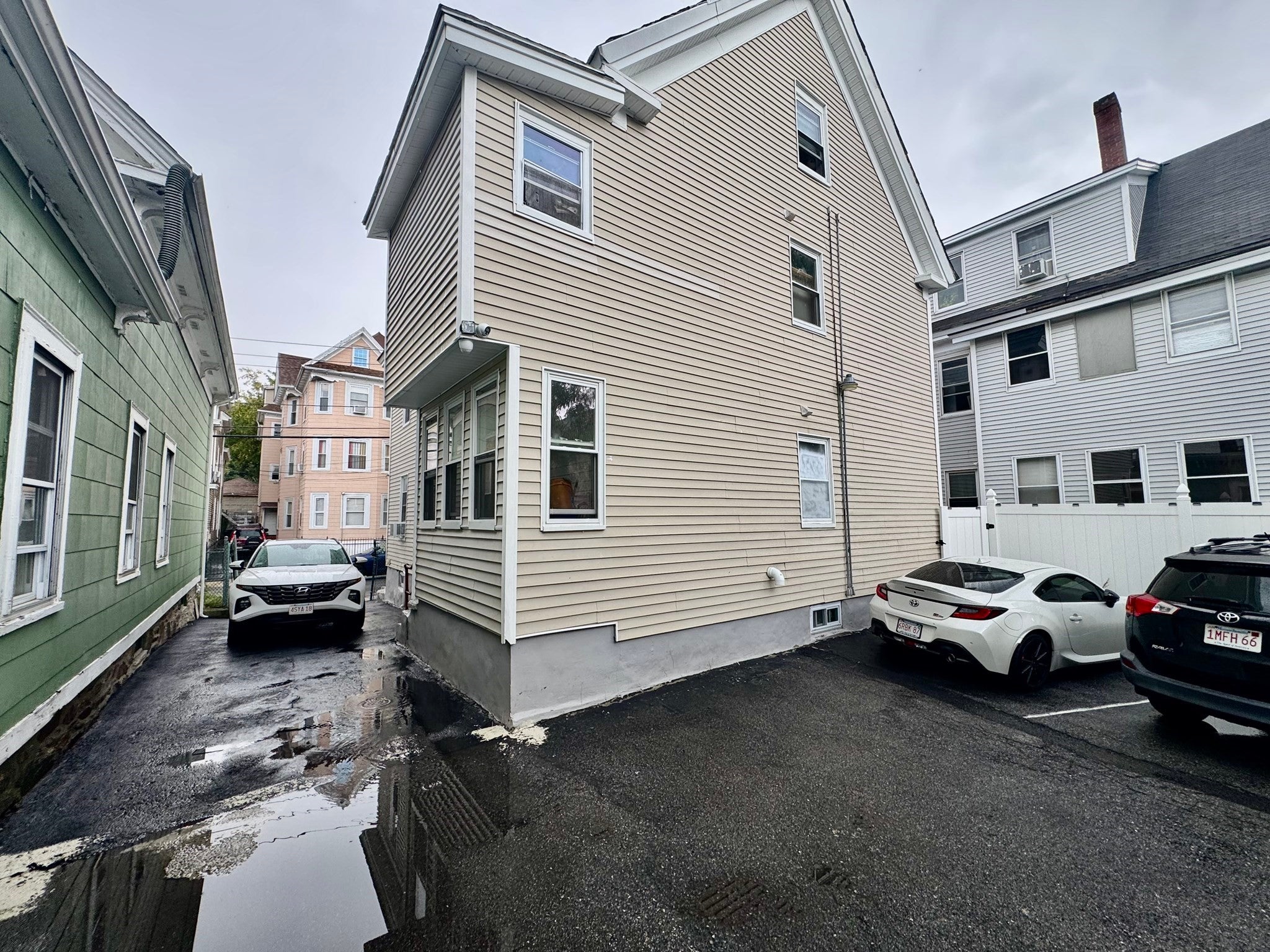 57-59 Bennington St, Lawrence, MA Photo #14