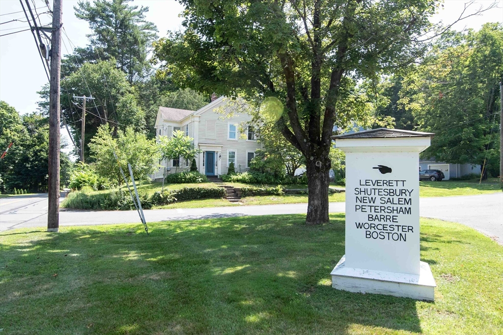 2 Old Sunderland RD, Montague, MA Photo #31