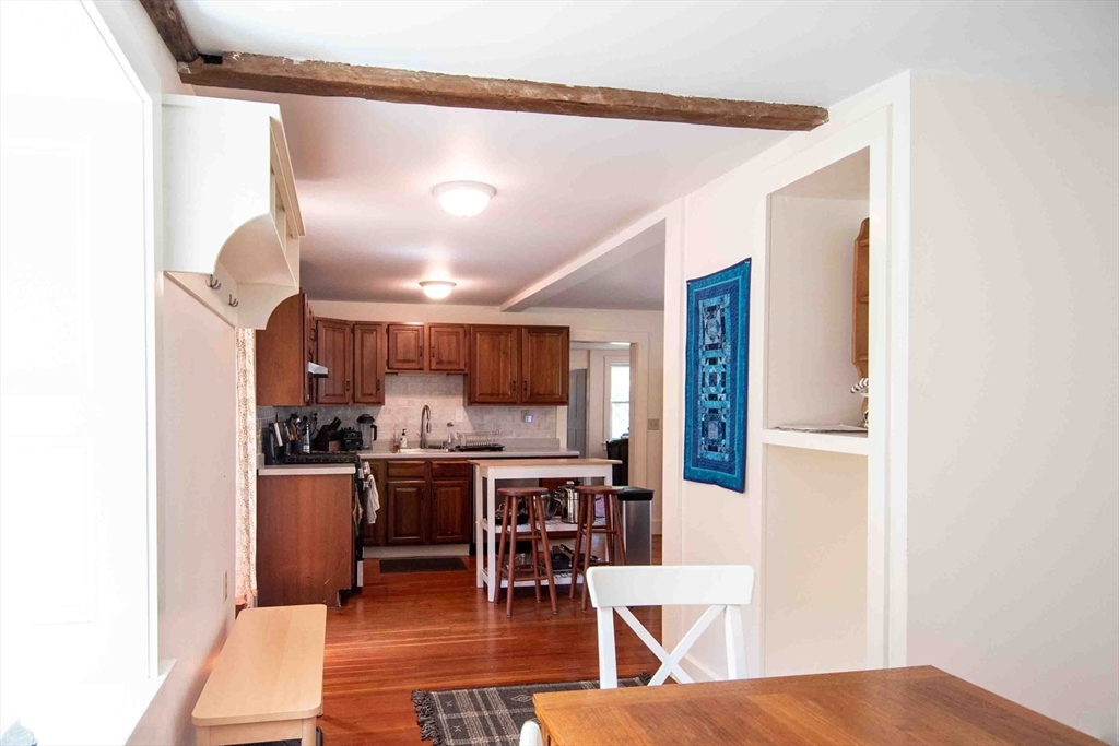 2 Old Sunderland RD, Montague, MA Photo #8