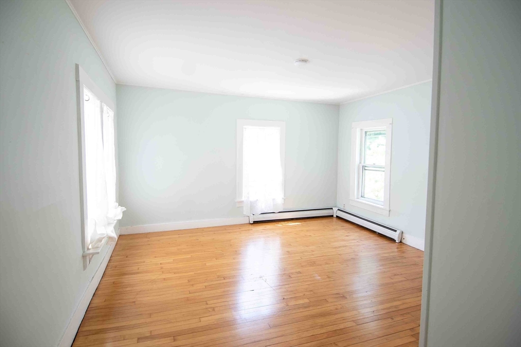 2 Old Sunderland RD, Montague, MA Photo #25