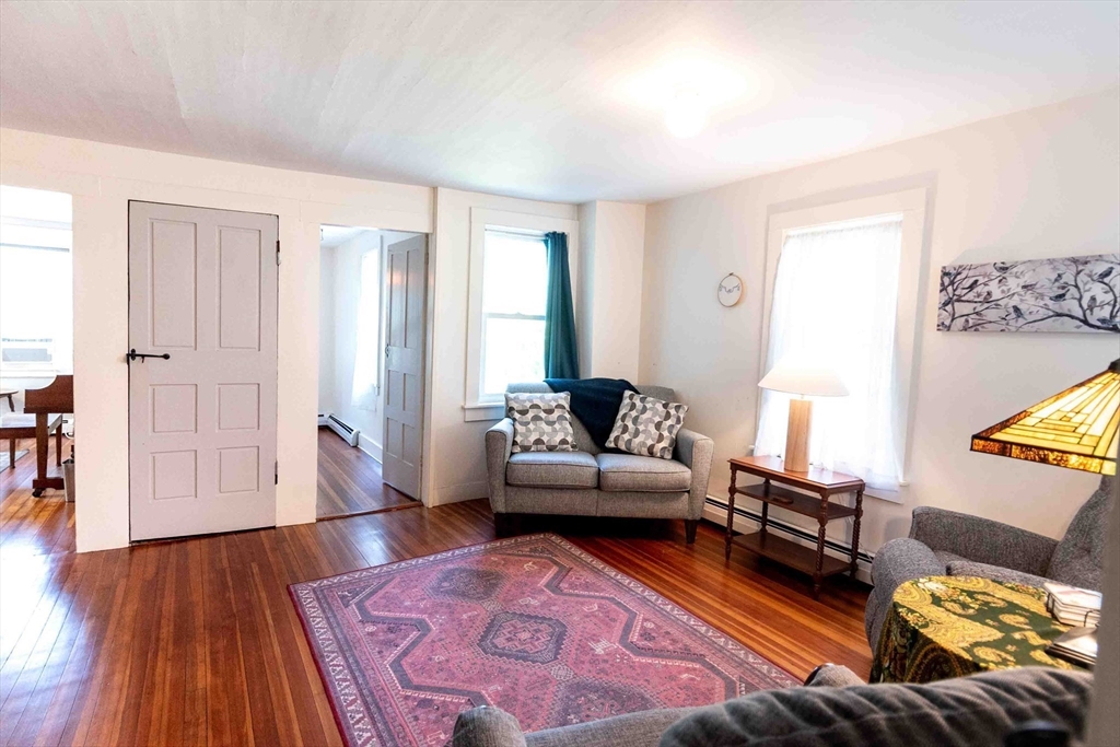2 Old Sunderland RD, Montague, MA Photo #11