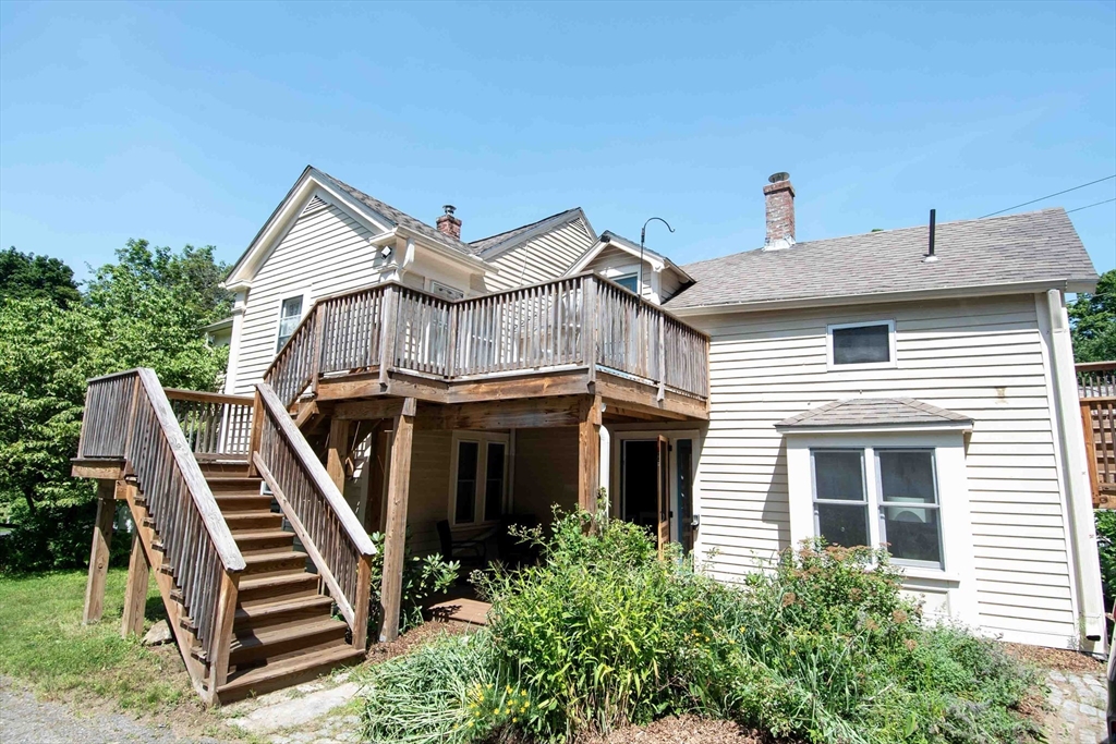 2 Old Sunderland RD, Montague, MA Photo #34