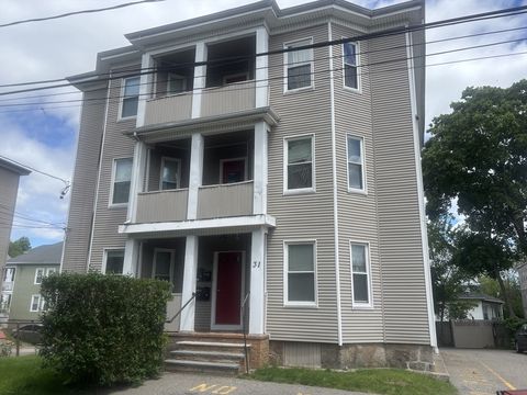 31 Bunker Ave Brockton MA 02301