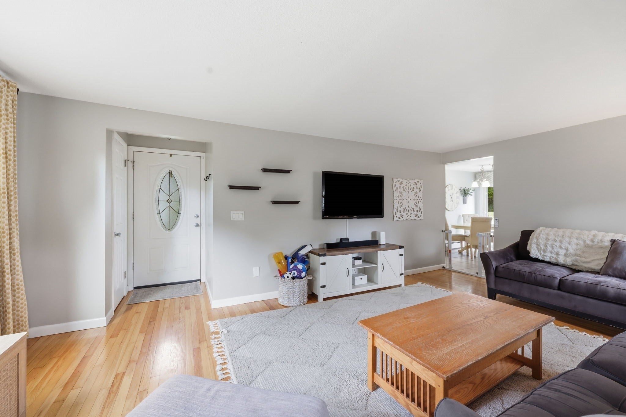 393 Cherry St, Holyoke, MA Photo #7