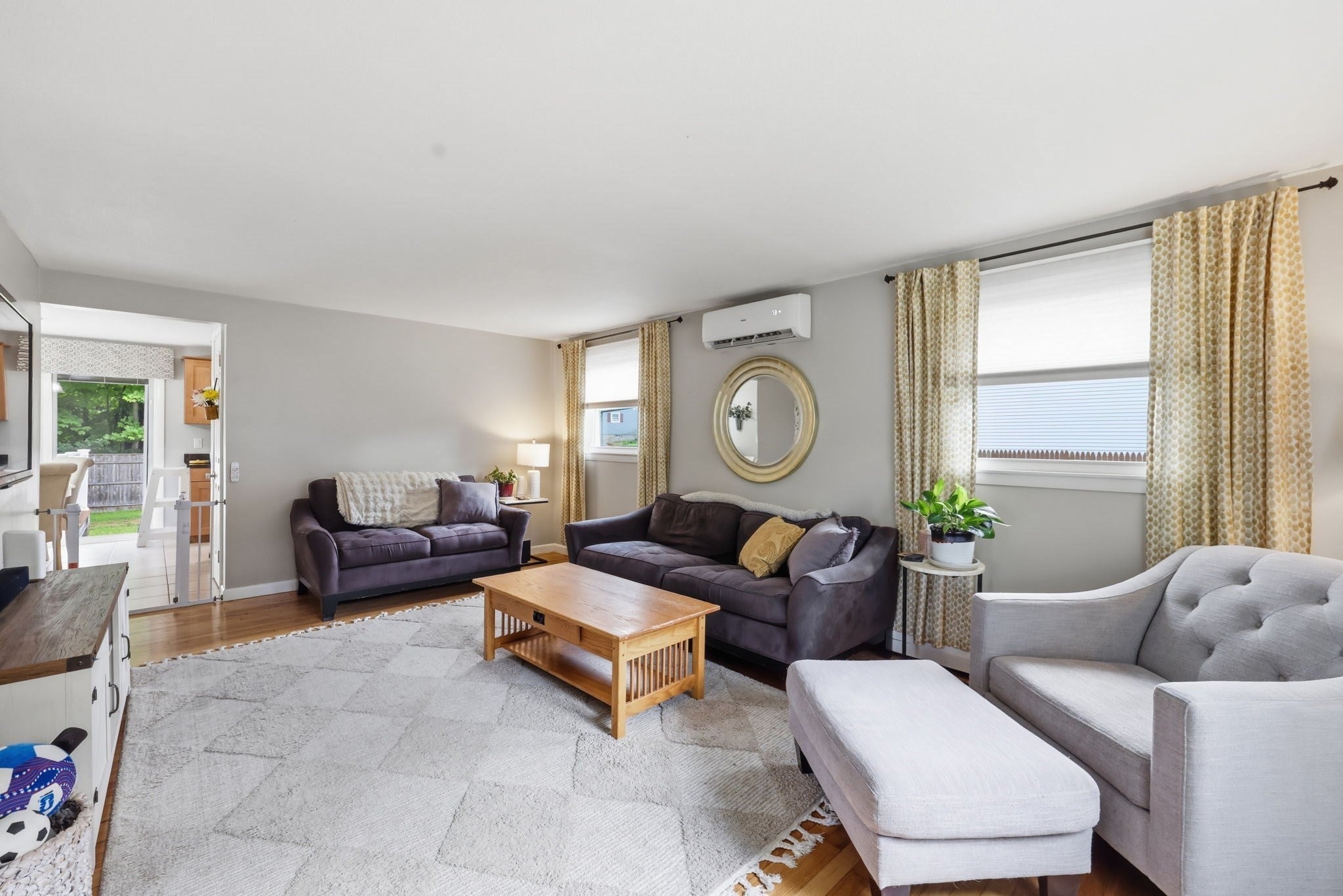 393 Cherry St, Holyoke, MA Photo #6