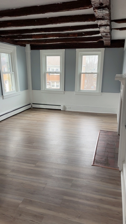 140 Commercial St