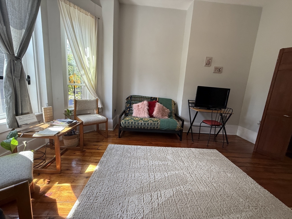 94 Mount Pleasant Avenue #1, Boston, MA Photo #6