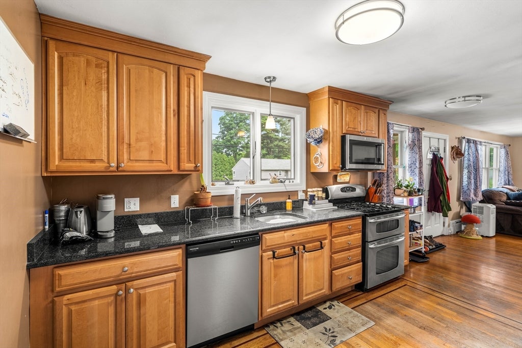 23 Mifflin Dr