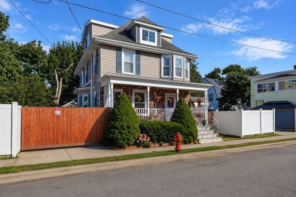 Photo of 8 Lufkin St, Lynn, MA