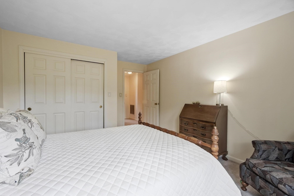 10 Iris Way #10, Haverhill, MA Photo #24