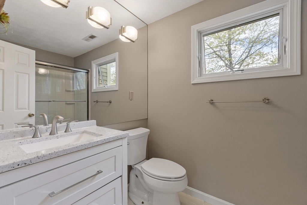 10 Iris Way #10, Haverhill, MA Photo #22