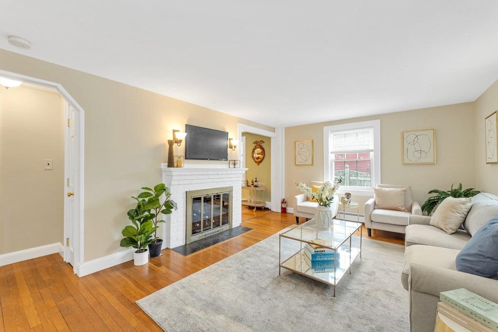 12 Dean Ave