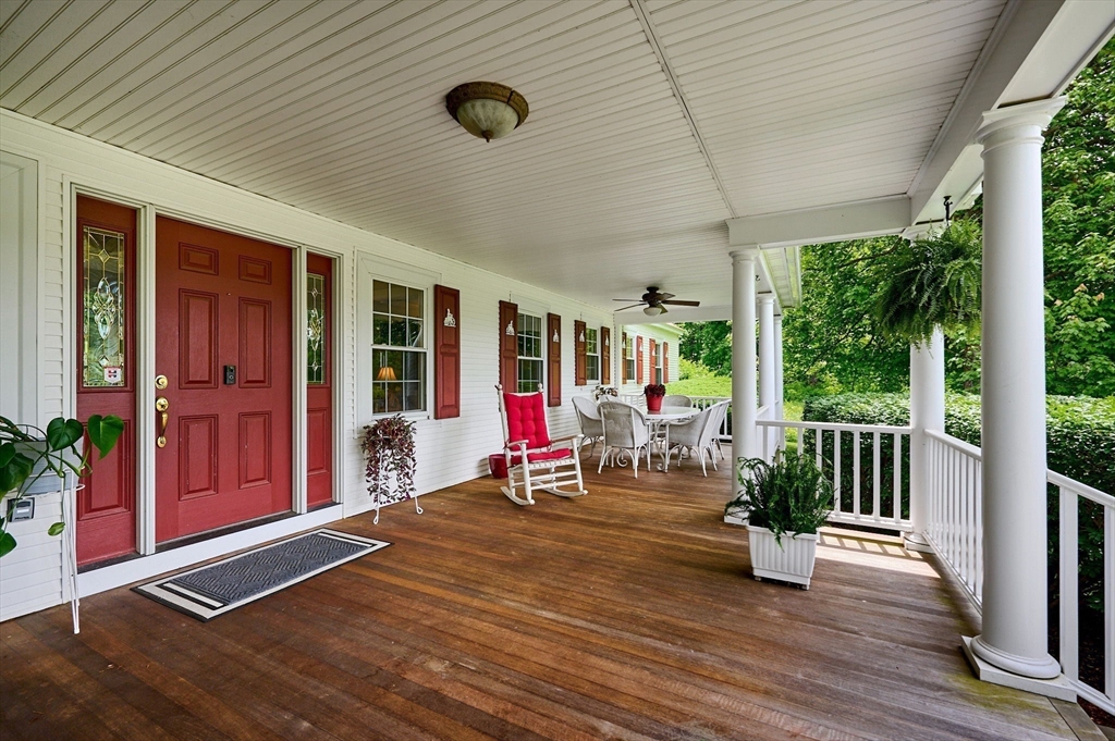 120 Hockanum Rd