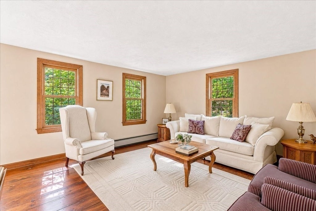43 E Russell Mills Rd, Plymouth, MA, 43 E Russell Mills Rd, Plymouth, MA Photo #8