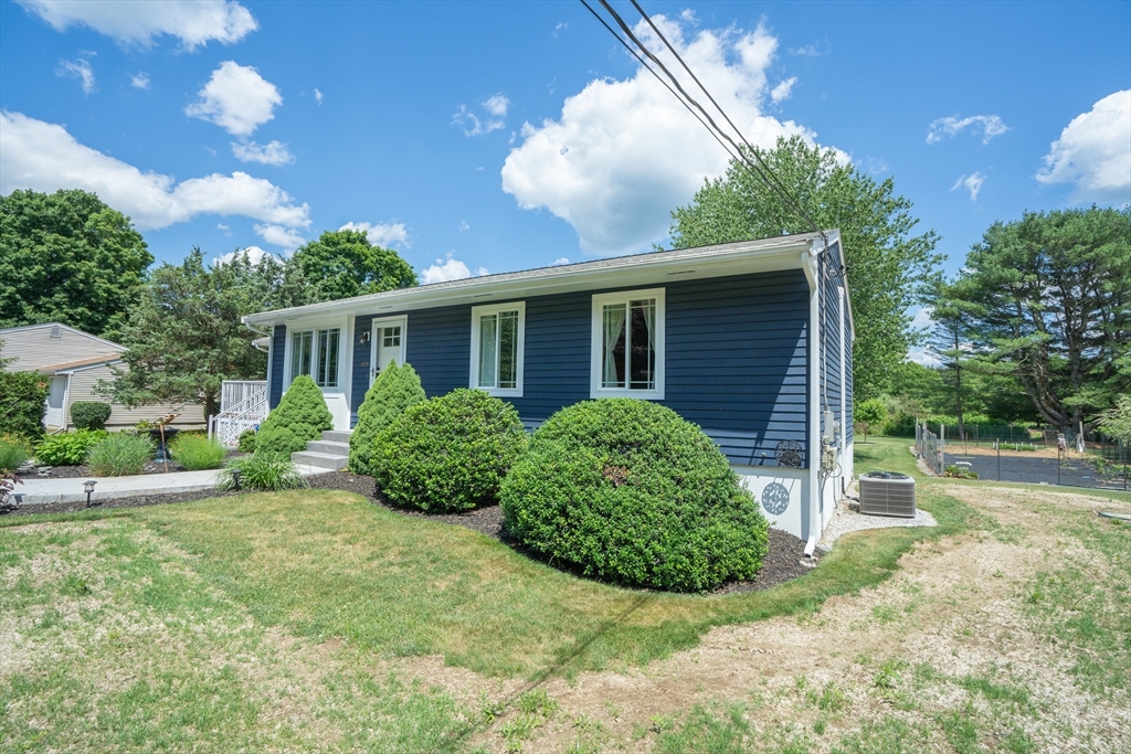 305 Scadding Street