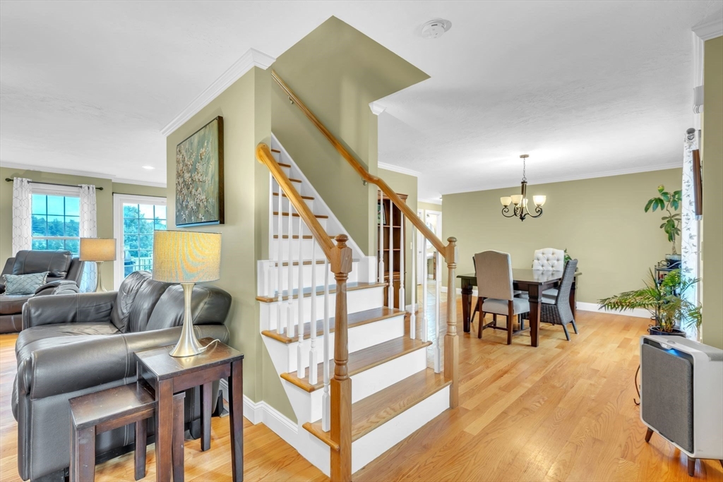 253 Montgomery Rd