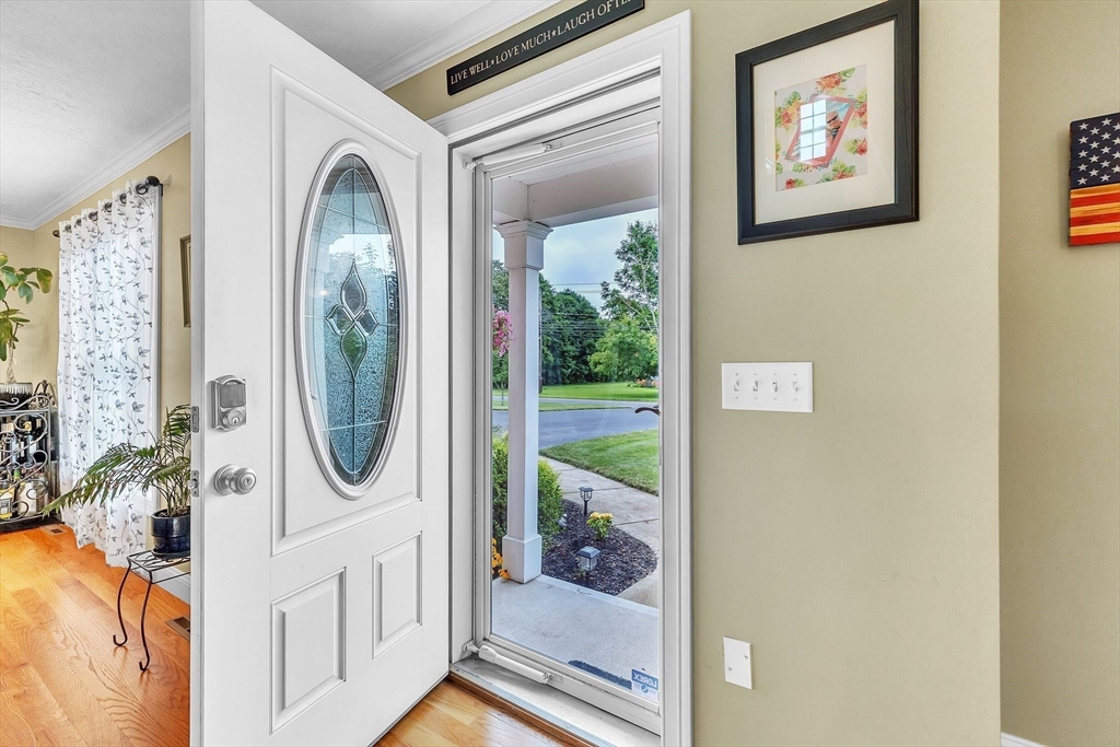 253 Montgomery Rd