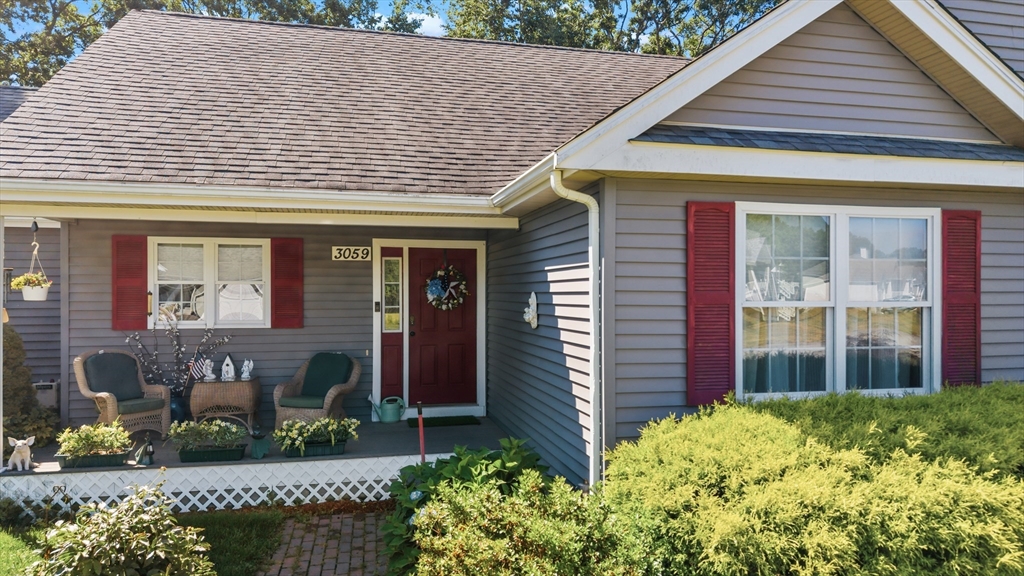 3059 Club House Dr