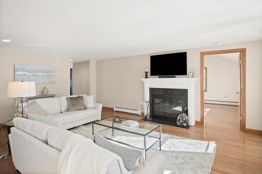 8 Grace Rd, Woburn, MA, 8 Grace Rd, Woburn, MA Photo #7