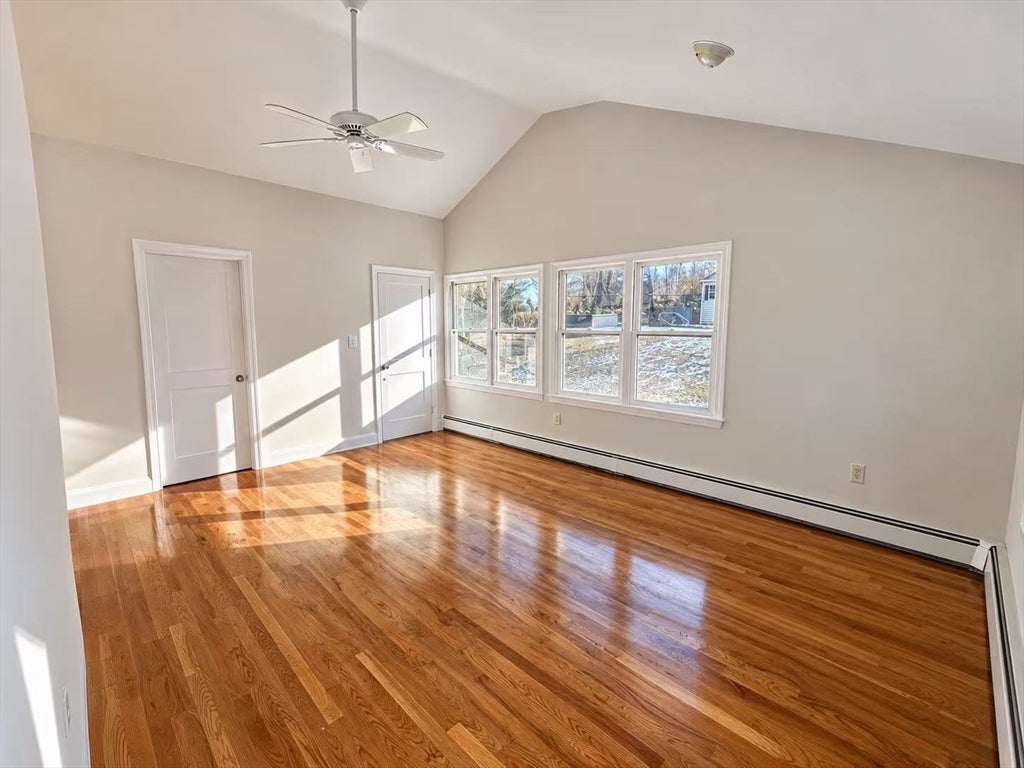 8 Grace Rd, Woburn MA 01801