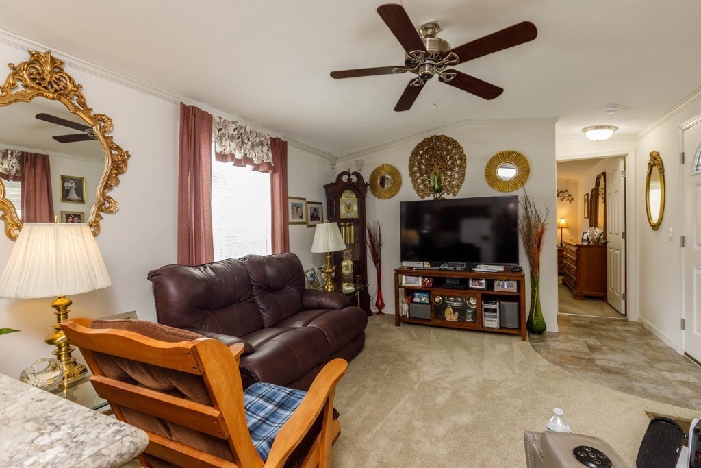 556 Central Street 11