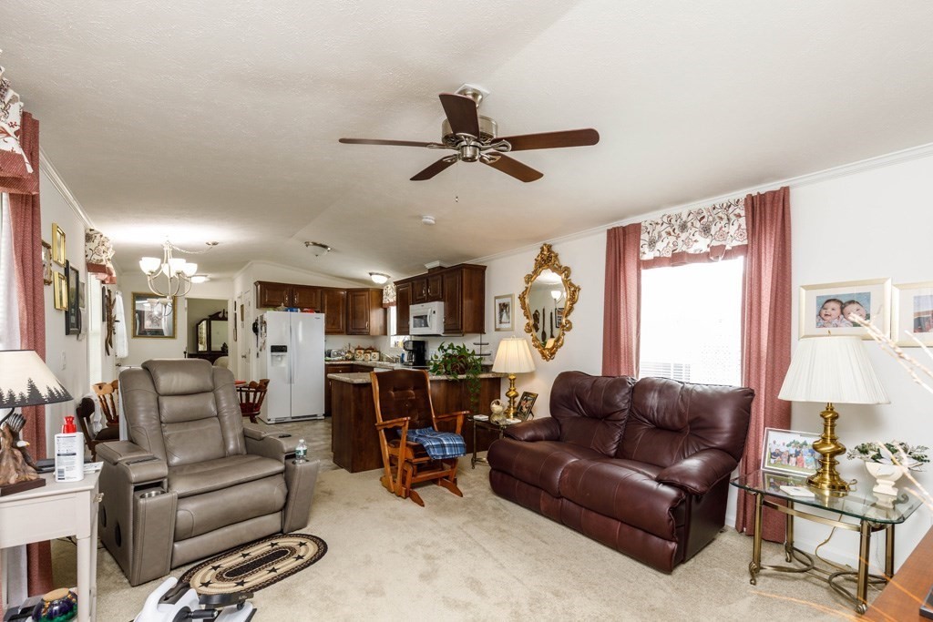 556 Central Street 11