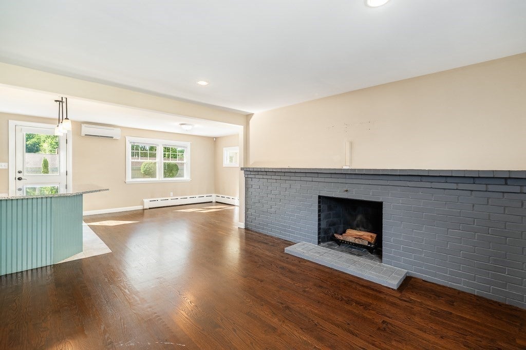 32 Knowlton Street, Hamilton, MA, 32 Knowlton Street, Hamilton, MA Photo #5