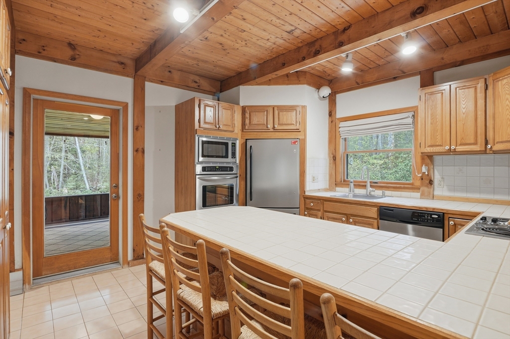 135 Mallard Dr, Becket, MA Photo #12