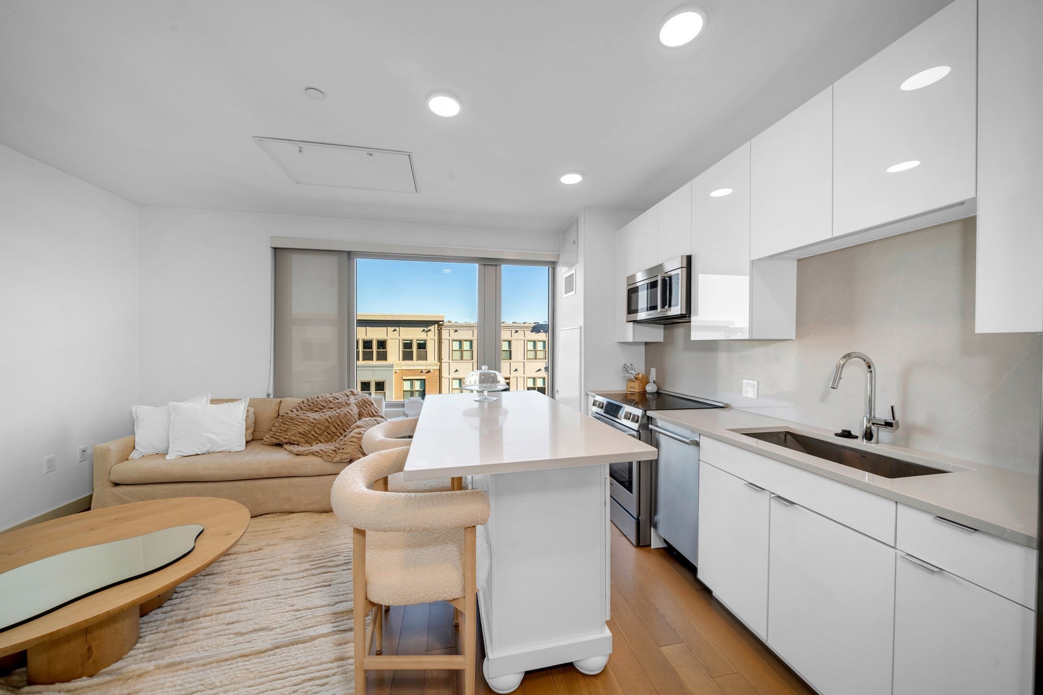45 Lewis St 502