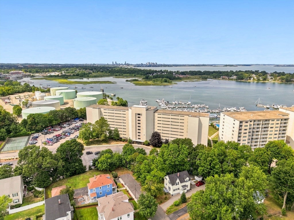 100 Cove Way 802
