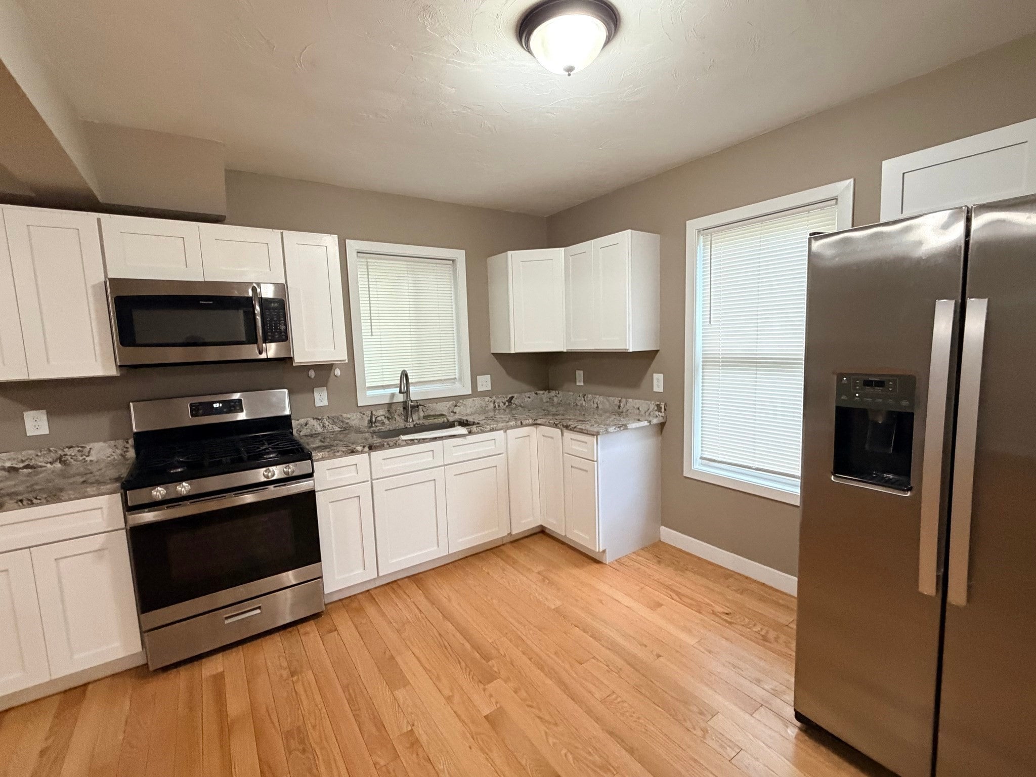 36 Standish St, Worcester, MA, 36 Standish St, Worcester, MA Photo #8