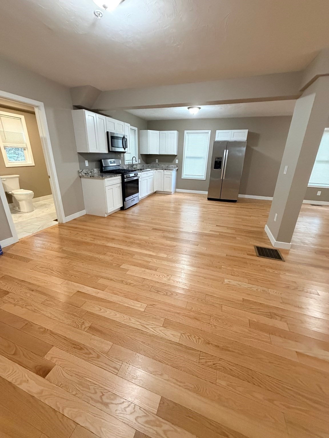 36 Standish St, Worcester, MA, 36 Standish St, Worcester, MA Photo #2