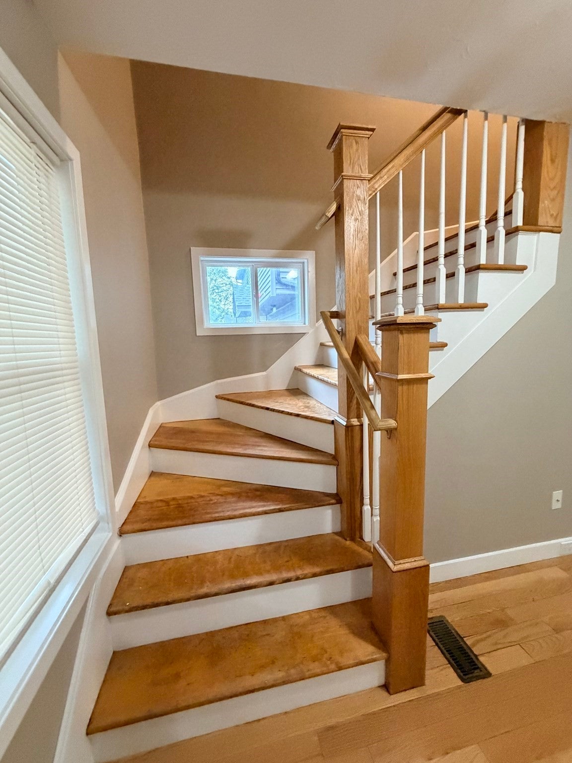 36 Standish St, Worcester, MA, 36 Standish St, Worcester, MA Photo #5