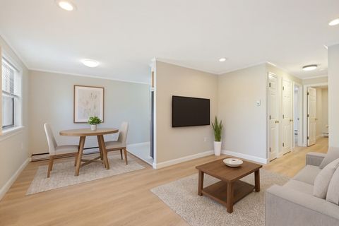 51 Lynde St 3 Melrose MA 02176