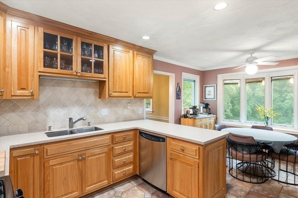 16 Carmen Circle, Medfield, MA, 16 Carmen Circle, Medfield, MA Photo #15