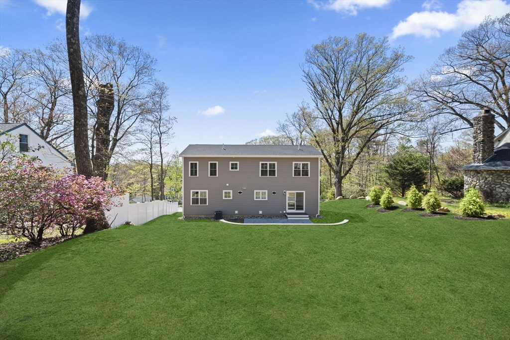 301 Maple AVE, Shrewsbury, MA Photo #33