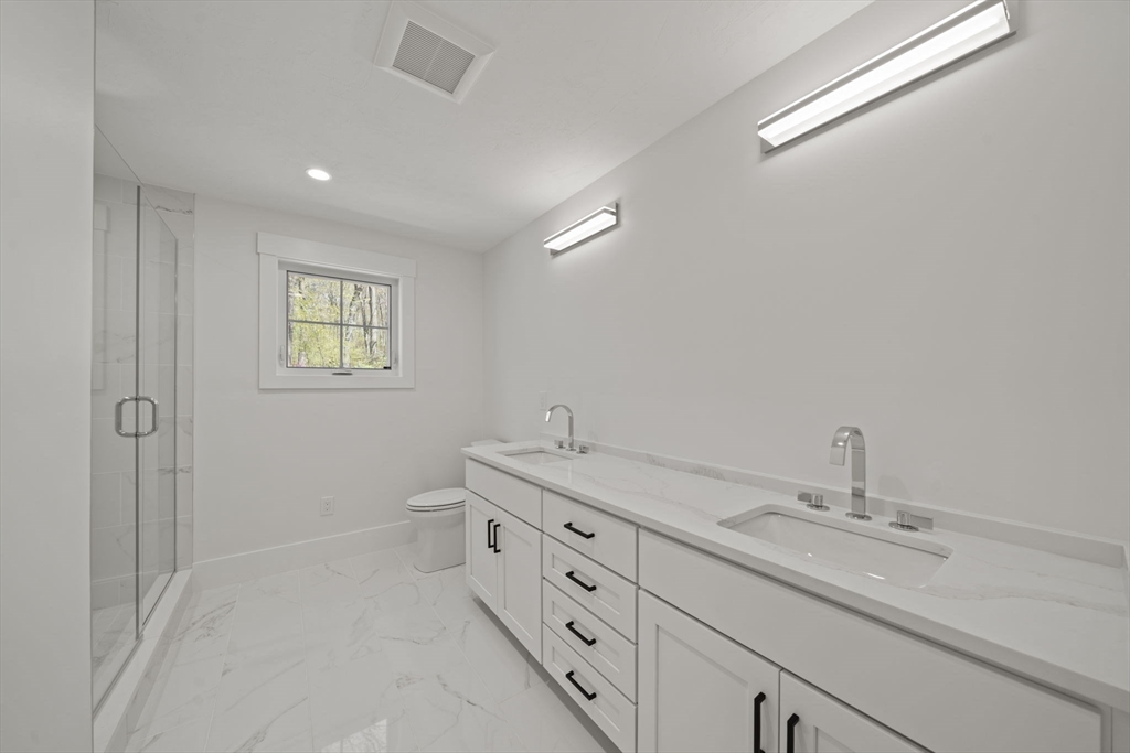 301 Maple AVE, Shrewsbury, MA Photo #19
